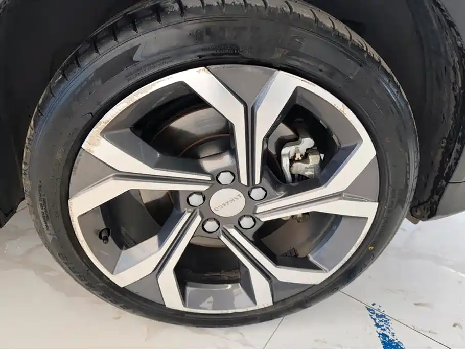 Lynk & Co 06 2023 Remix 1.5T Power Halo фото 6