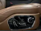 Photo 16 - Audi A8