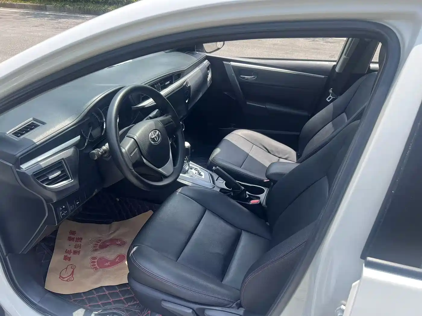 Toyota Levin 2016 1.6G CVT Elite Edition фото 9