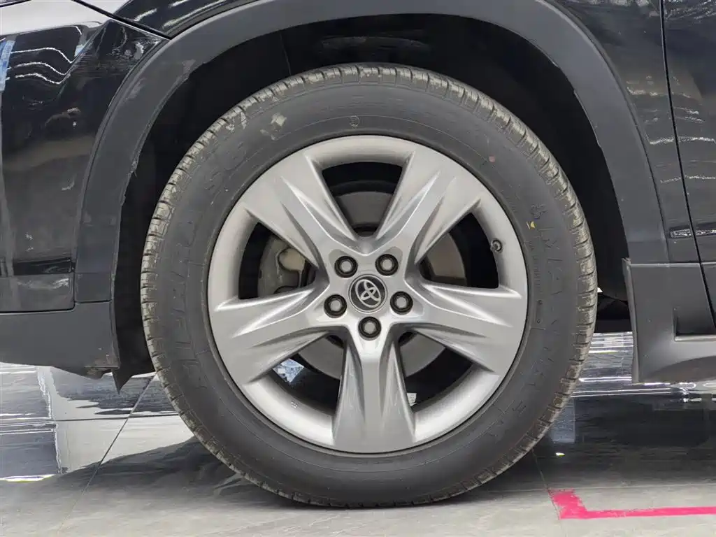 Toyota Highlander 2018 2.0T 4WD Luxury 7-seater China VI фото 4