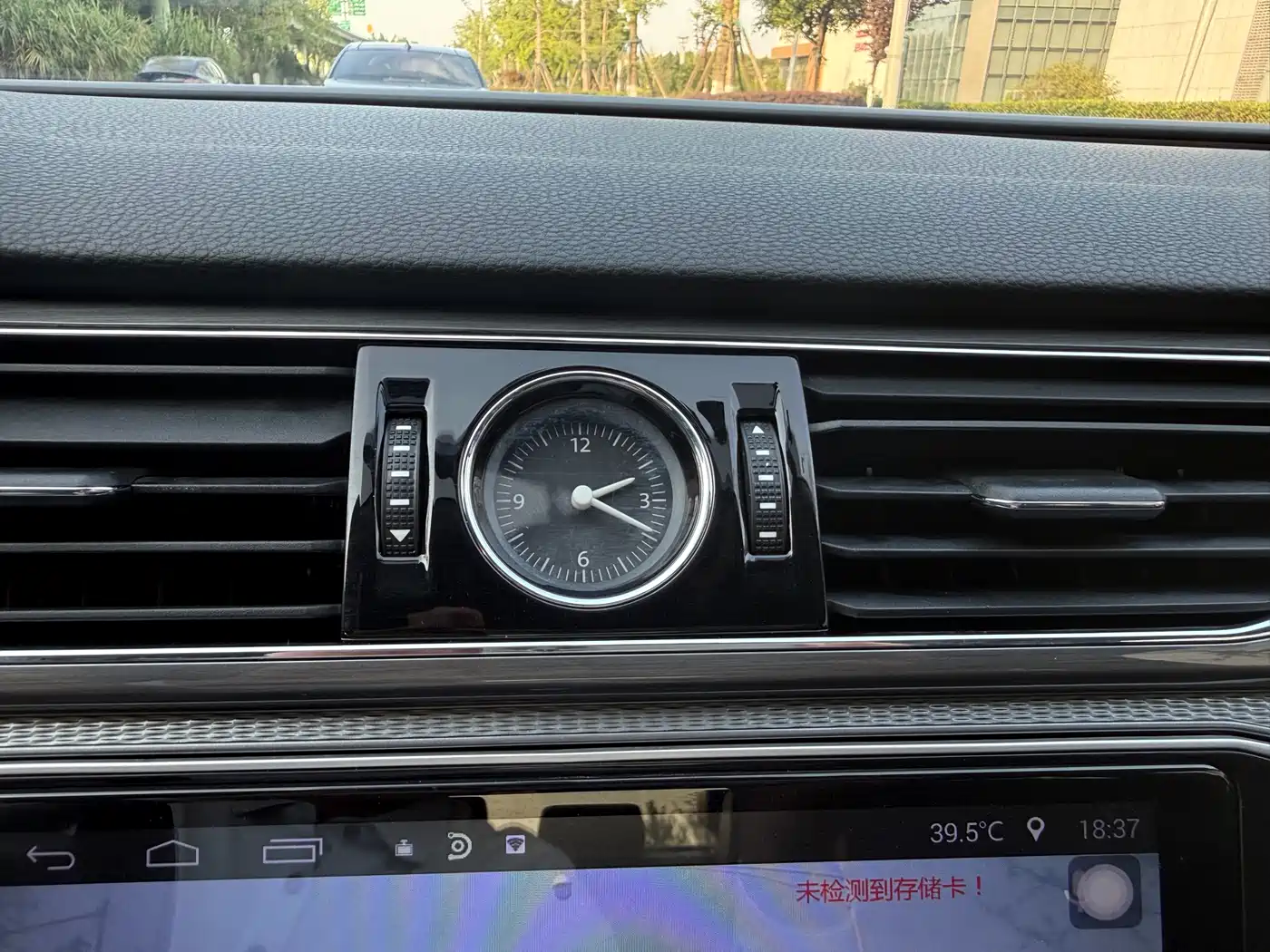 Volkswagen Passat 2017 280TSI DSG Prestige фото 9