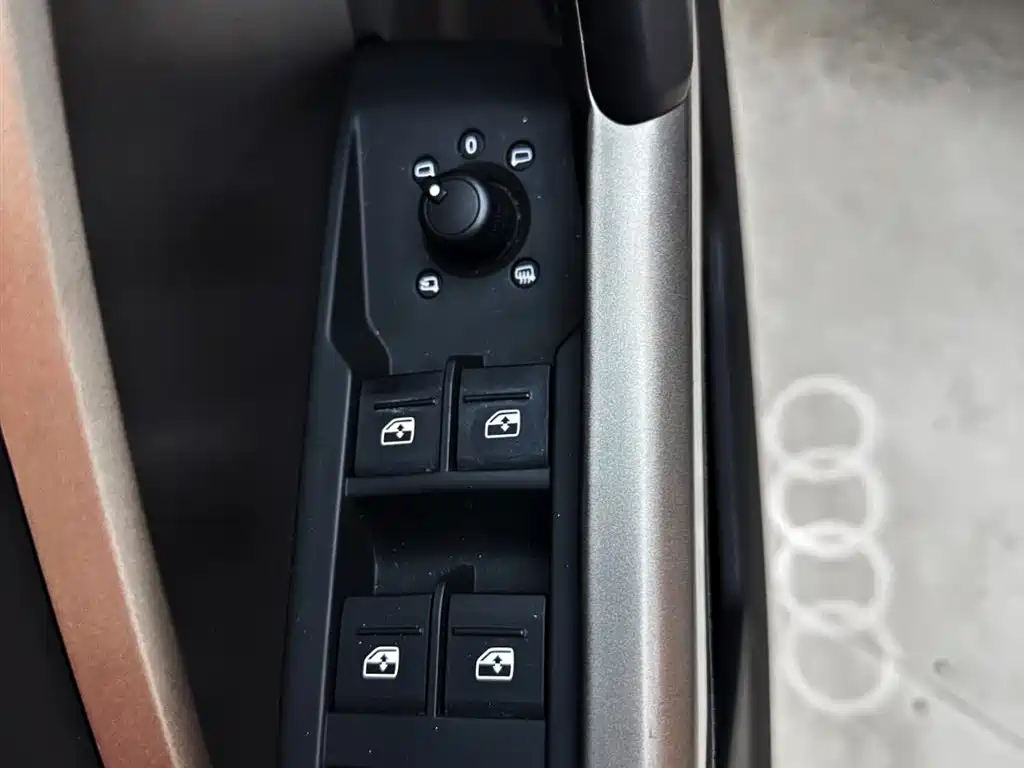 Audi Q3 2022 35 TFSI Fashion Dynamic фото 16