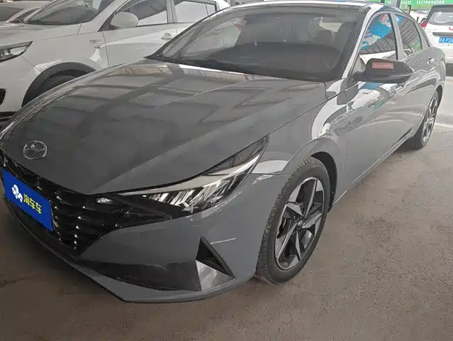 Hyundai Elantra 2022 1.5L CVT LUX Premium Edition