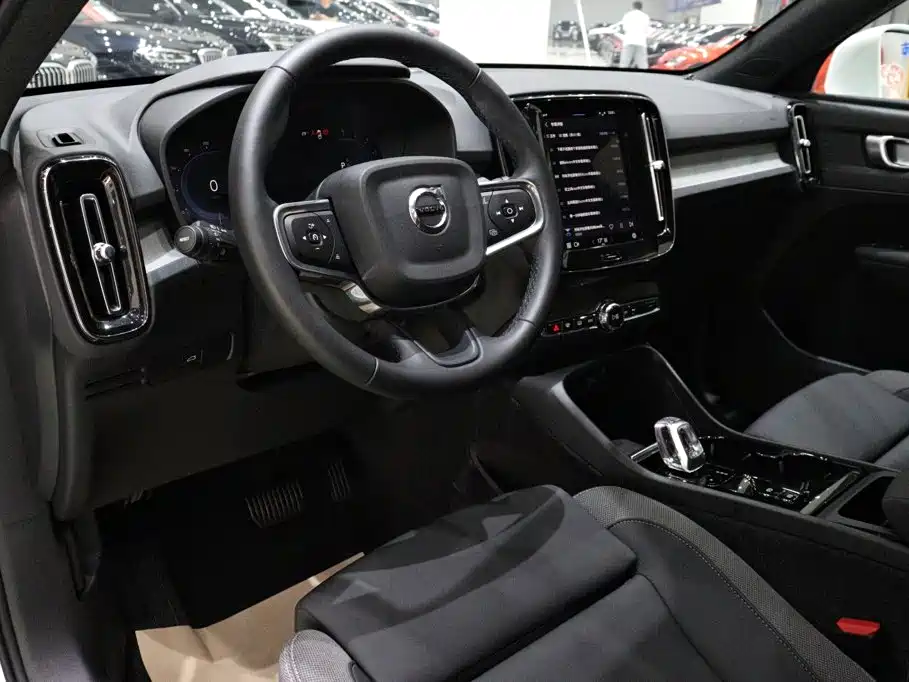 Volvo XC40 2024 2023 B3 Zhiyuan Sport Edition