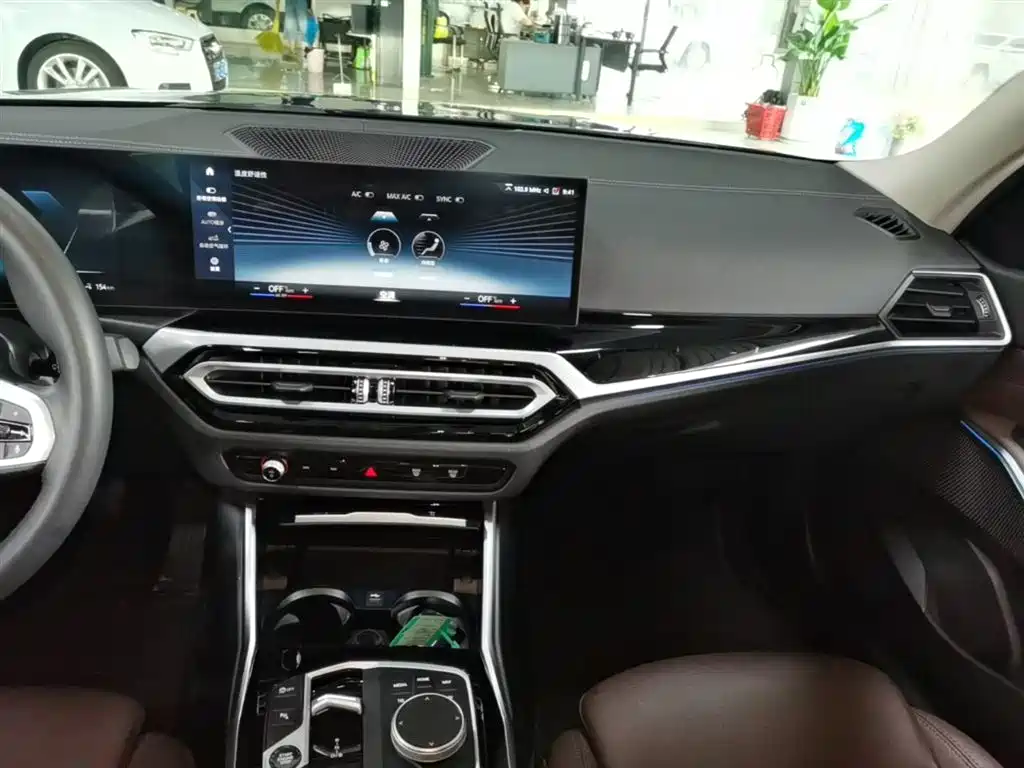 BMW i3 2022 eDrive 35 L фото 13