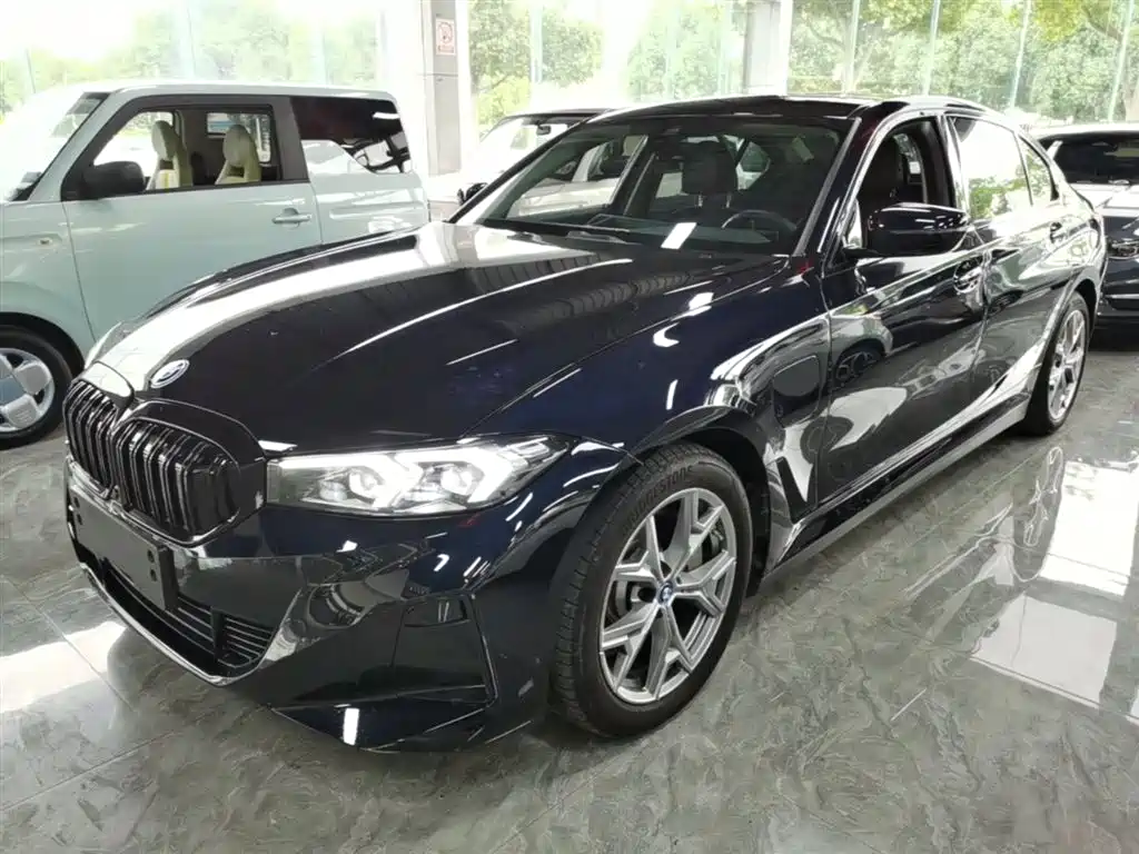 BMW i3 2022 eDrive 35 L