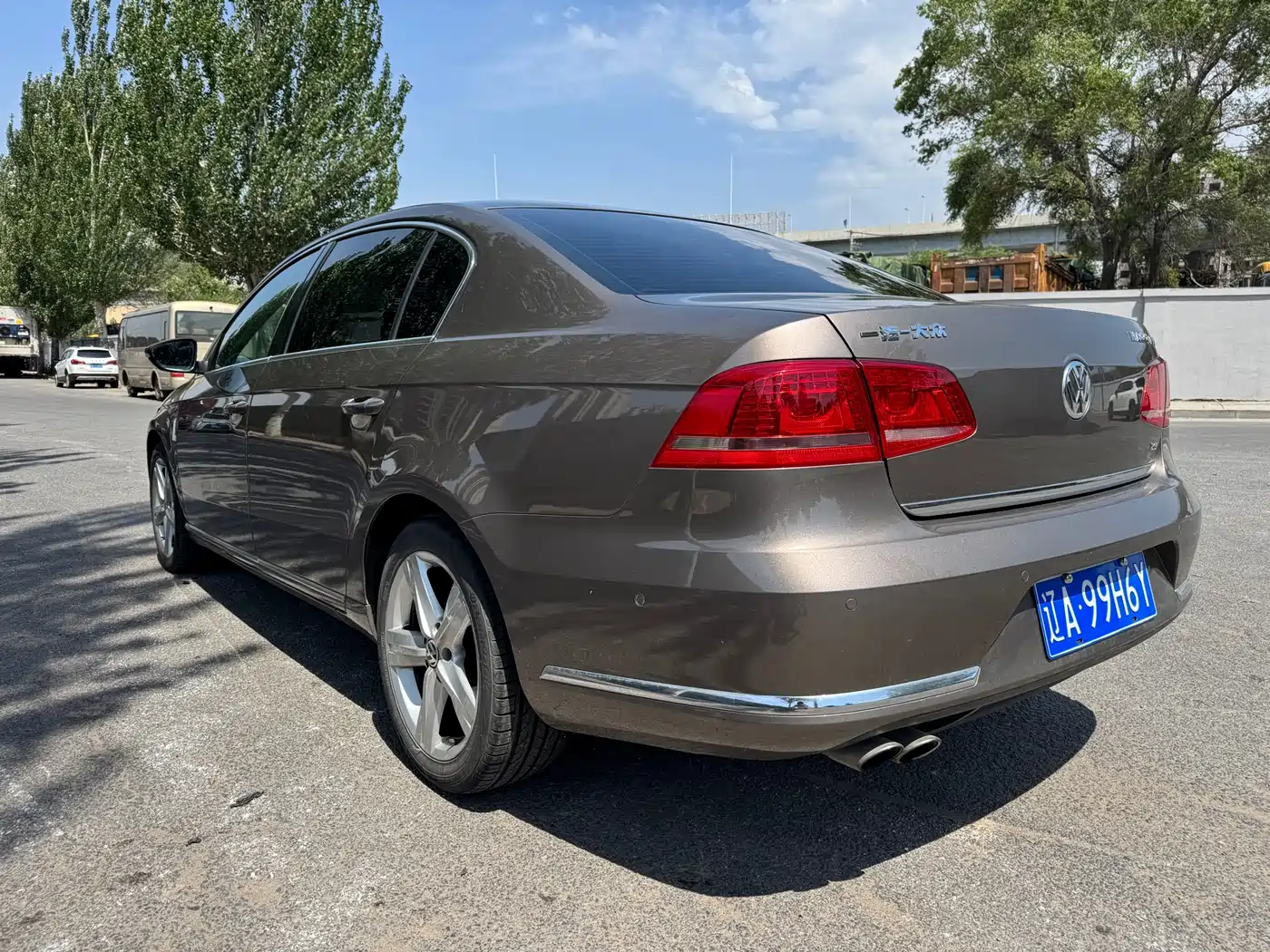 Volkswagen Magotan 2015 Facelift 1.8TSI Premium фото 17