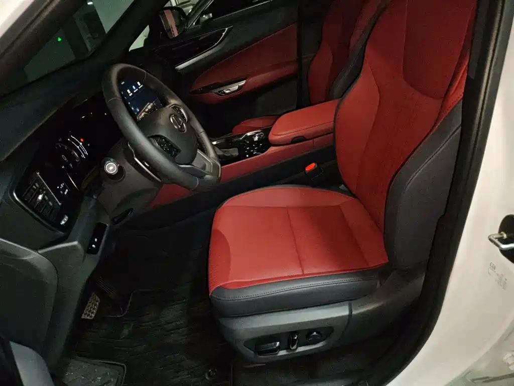 Lexus NX 2025 Model 200 Base Version фото 16