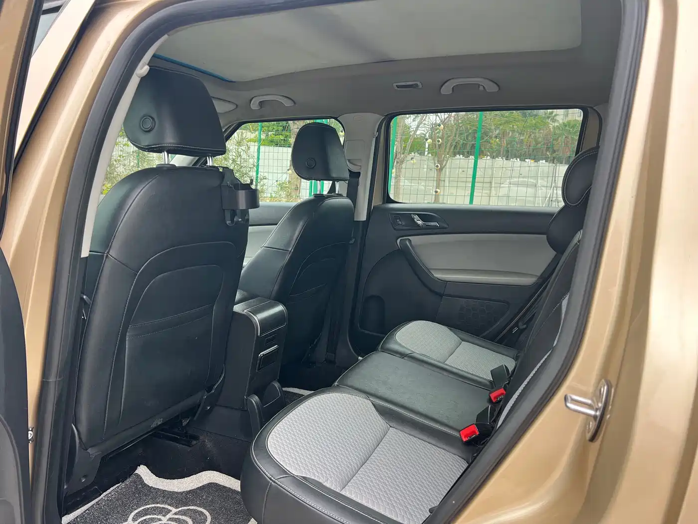 Škoda Yeti 2016 1.4TSI DSG Forward Edition фото 6