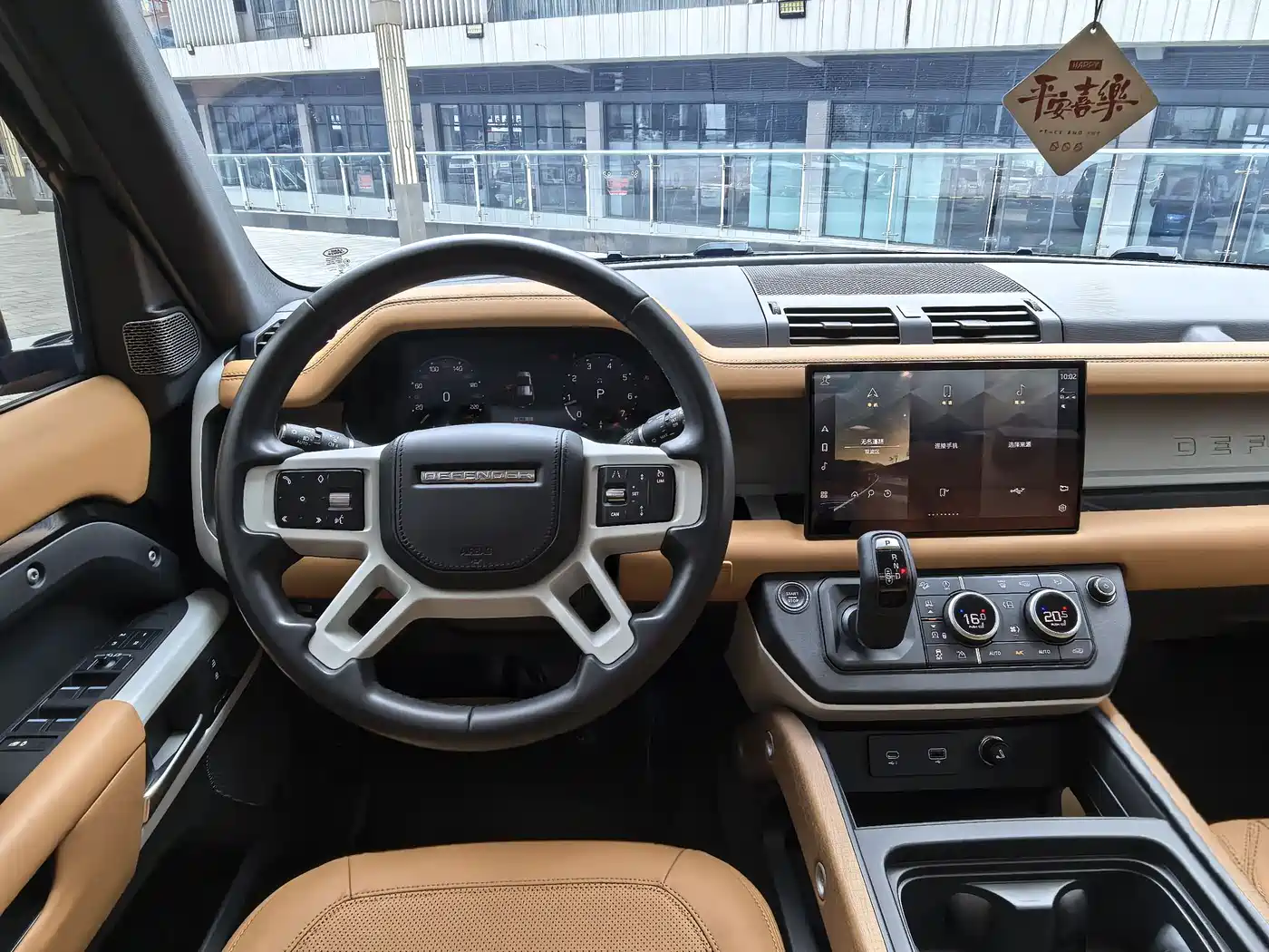 Land Rover Defender 2023 Model 110 3.0T P400 Dark Special Edition фото 8