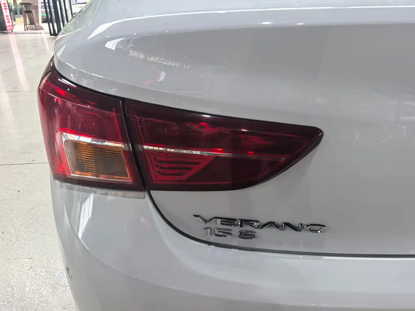 Buick Verano 2017 Sedan 15S Manual Progressive фото 6