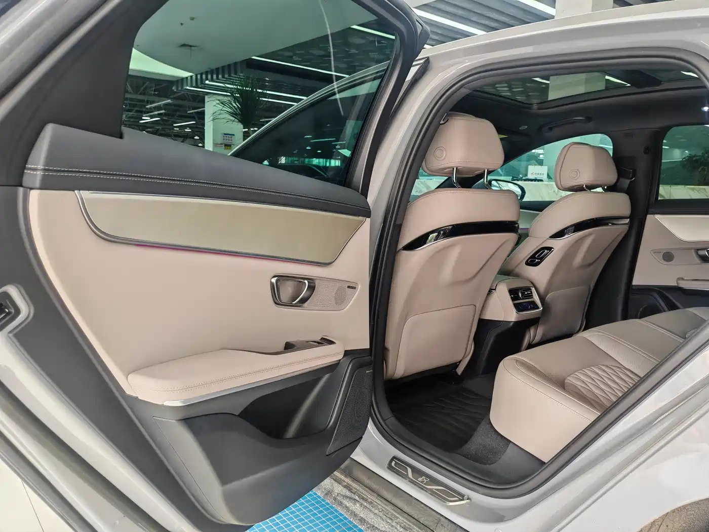 BYD Han 2025 2026 DM-i Smart Driving Edition 245km Premium
