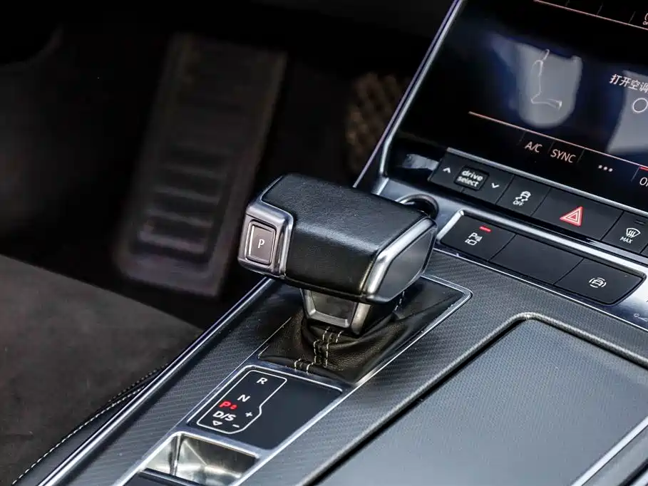 Audi A7L 2024 45TFSI S-line Dream Edition Crystal Package фото 22