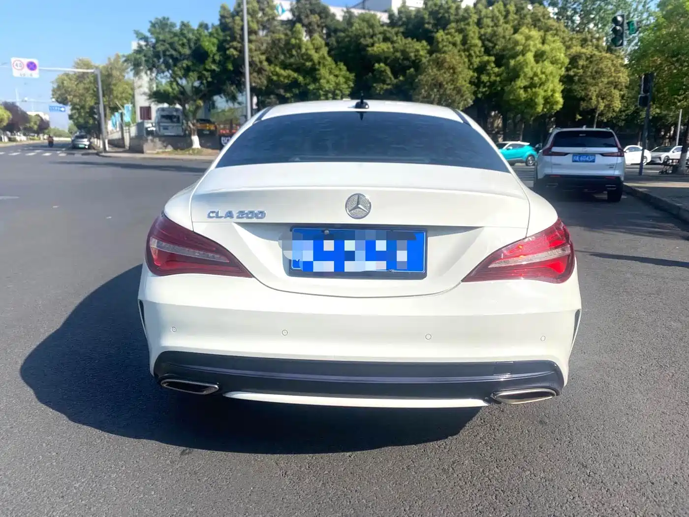MERCEDES-BENZ CLA