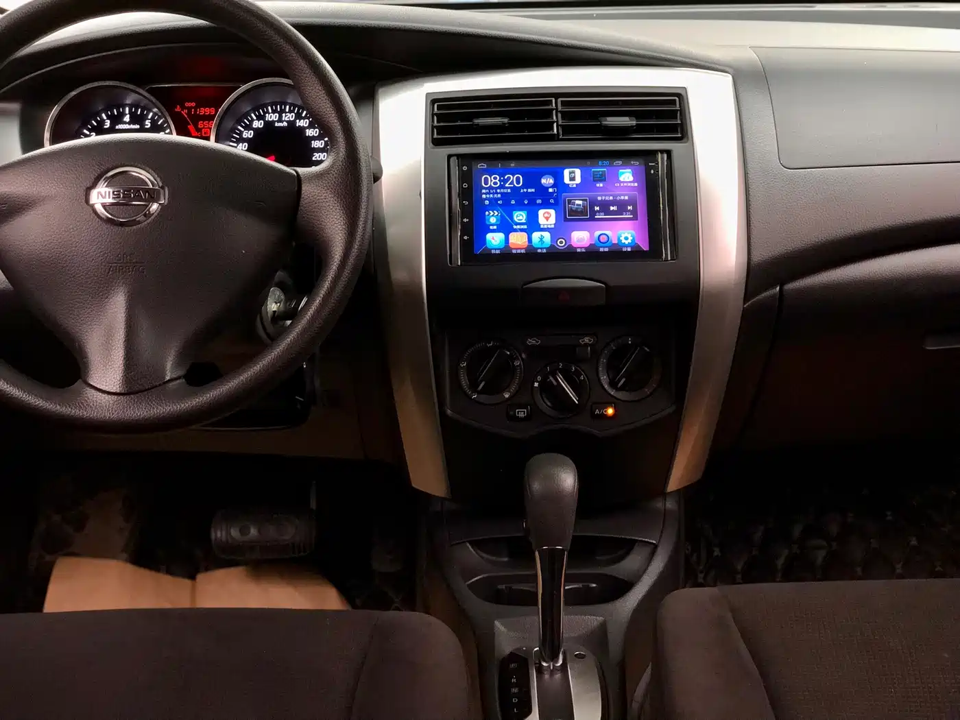 Nissan Livina 2019 2015 1.6XE CVT Comfort Edition