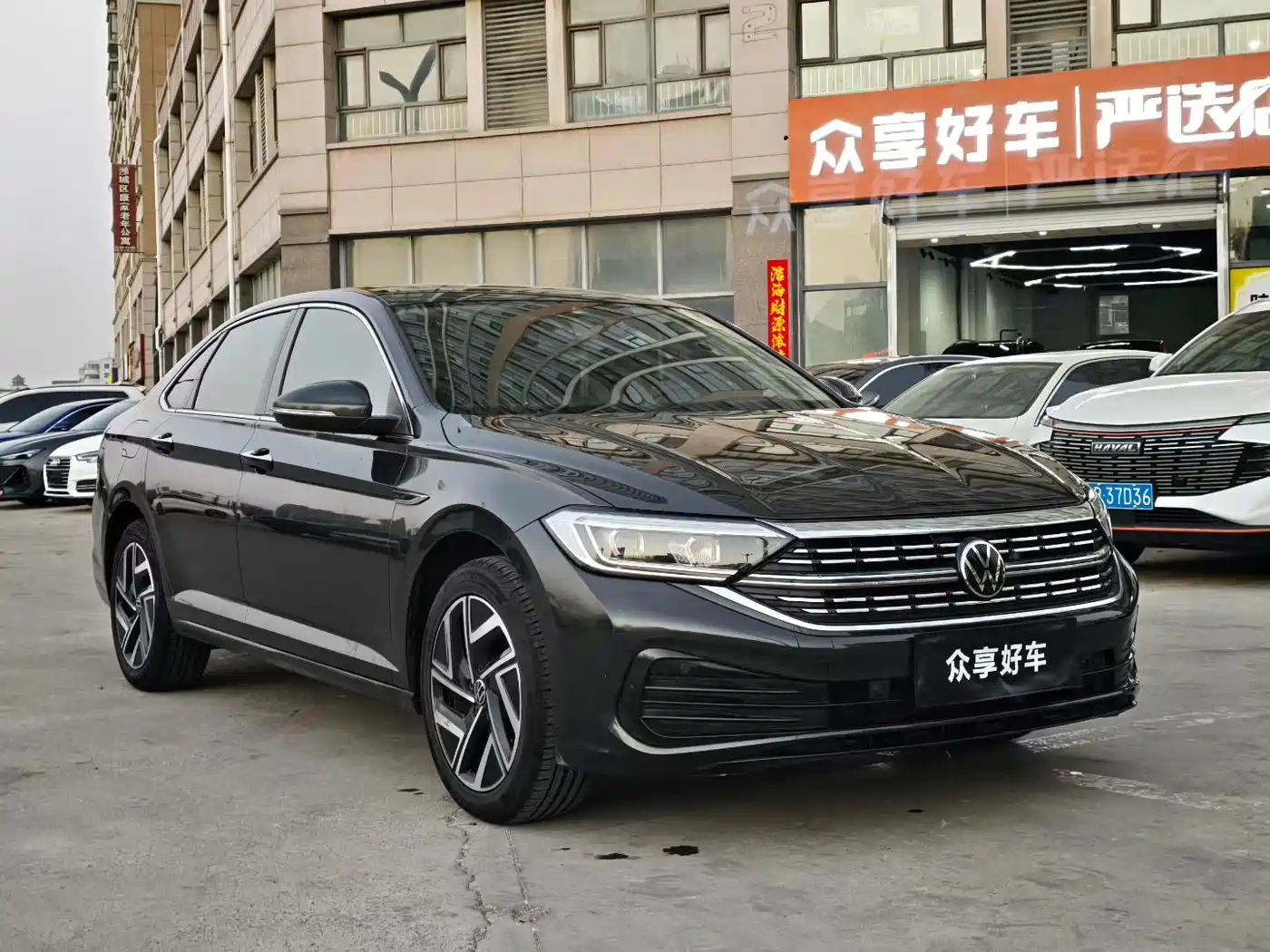 Volkswagen Sagitar 2023 300TSI DSG Surpassing Edition фото 3