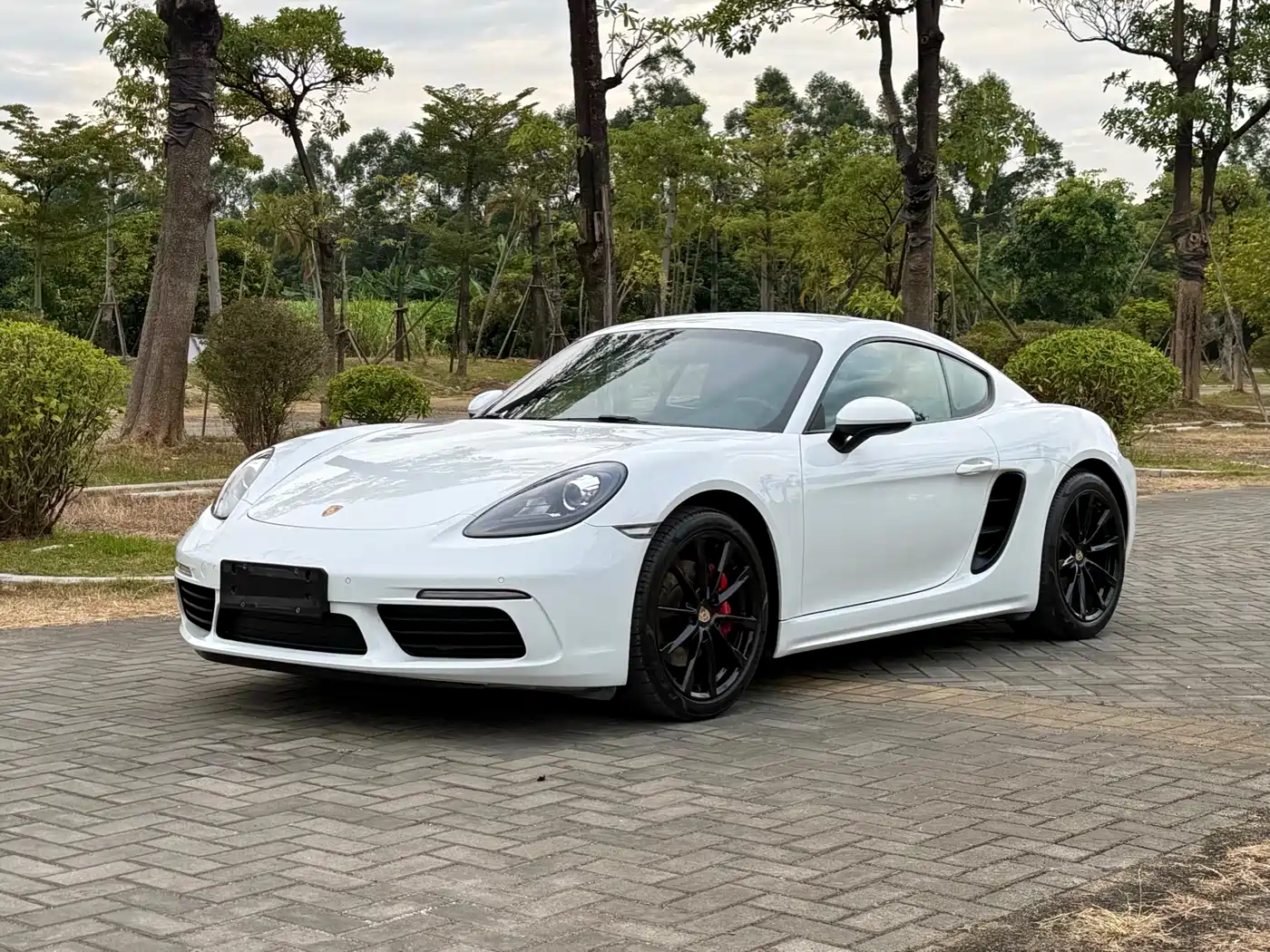 Porsche 718 2018 Cayman 2.0T