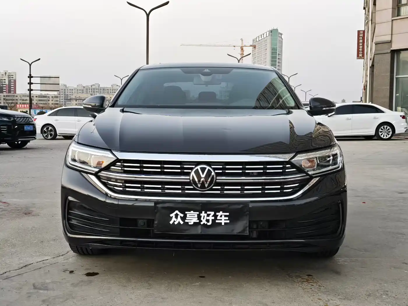 Volkswagen Sagitar 2023 300TSI DSG Surpassing Edition фото 2