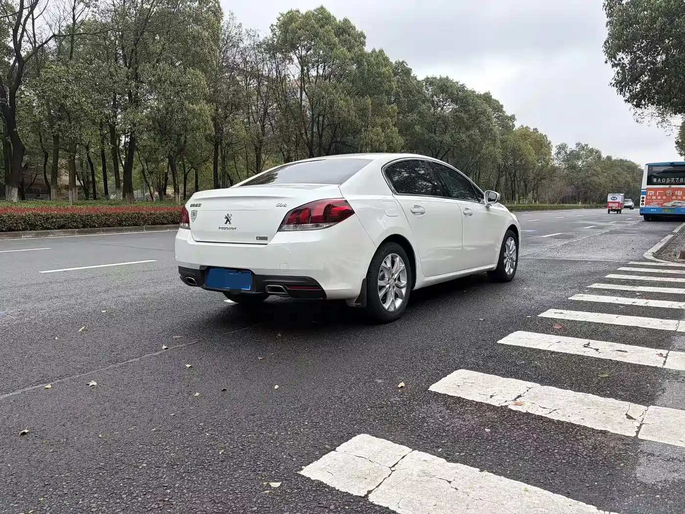 Peugeot 508 2015 1.6THP Auto Comfort Edition фото 9