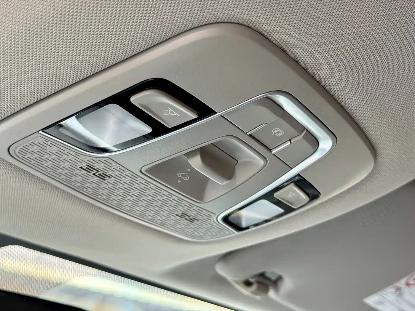 GEELY AUTOMOBILE BINYUE