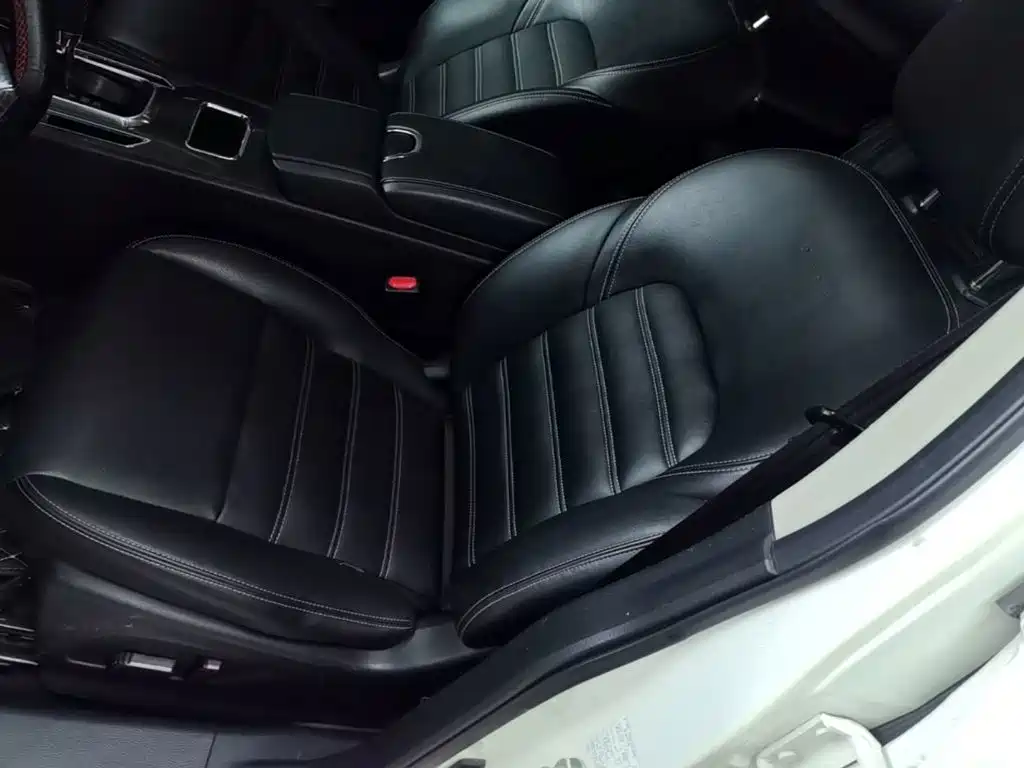 Venucia T90 2018 2018 2.0L CVT Smart Connection Intelligent Edition China V