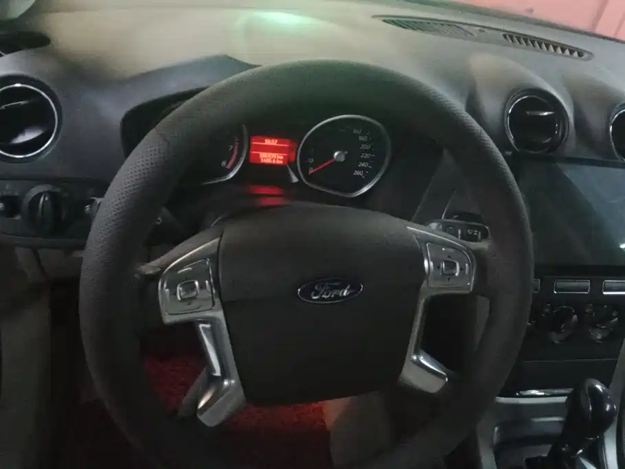 Ford Mondeo 2014 2013 2.3L Fashion Model
