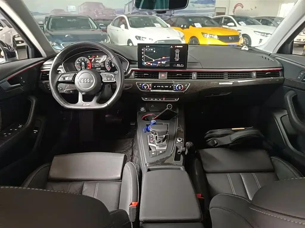 Audi A4L 2020 40 TFSI Luxury Dynamic фото 10