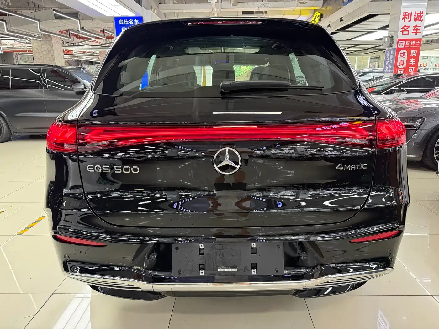 Mercedes-Benz EQS SUV 2025 Model 500 4MATIC фото 4