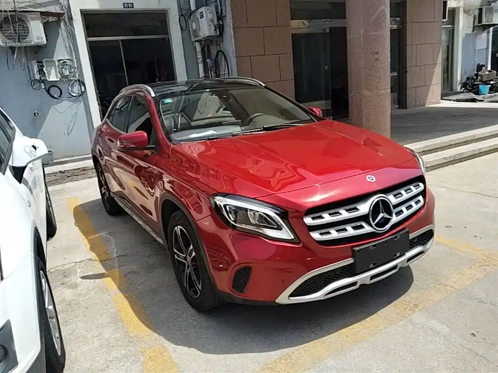 Mercedes-Benz GLA 2018 GLA 200 Fashion фото 4
