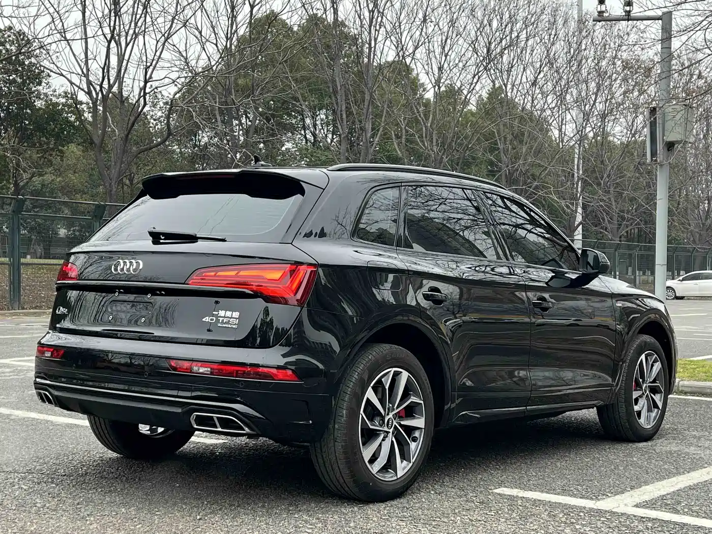 Audi Q5L 2024 Model 40 TFSI Luxury Dynamic фото 15
