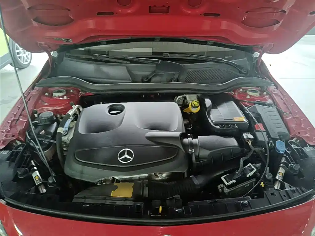 Mercedes-Benz GLA 2015 GLA 200 Dynamic фото 20