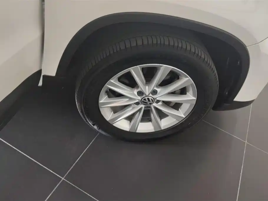 Volkswagen Tiguan 2017 300TSI Automatic 2WD Silk Road Comfort Edition фото 6