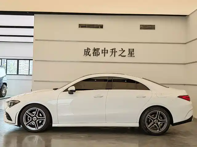 Mercedes-Benz CLA (Import) 2022 CLA 200 — фото 4
