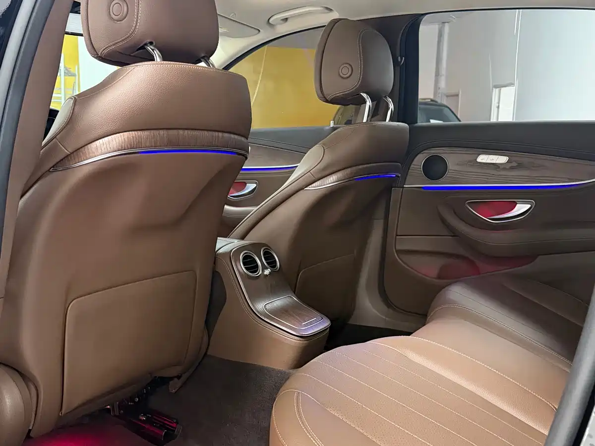 Mercedes-Benz E-Class 2021 E 300 L Fashion фото 6