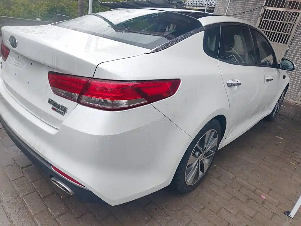 Kia Kia K5 2017 Model 2.0L Automatic 15th Anniversary Special Edition LUX 24