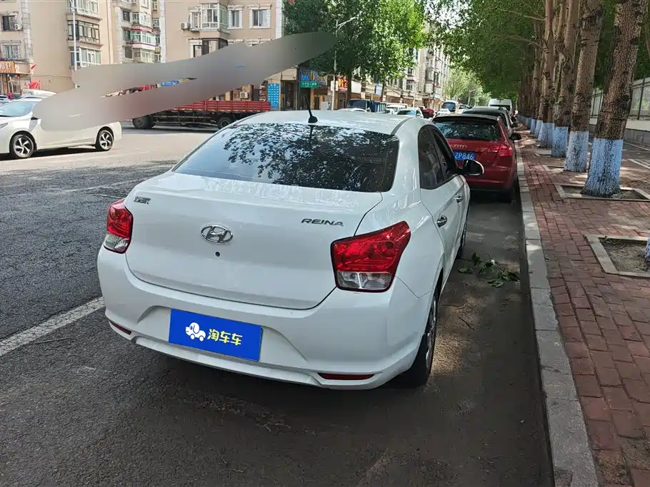 Hyundai Verna 2020 1.4L Manual GL Renewal Edition фото 3
