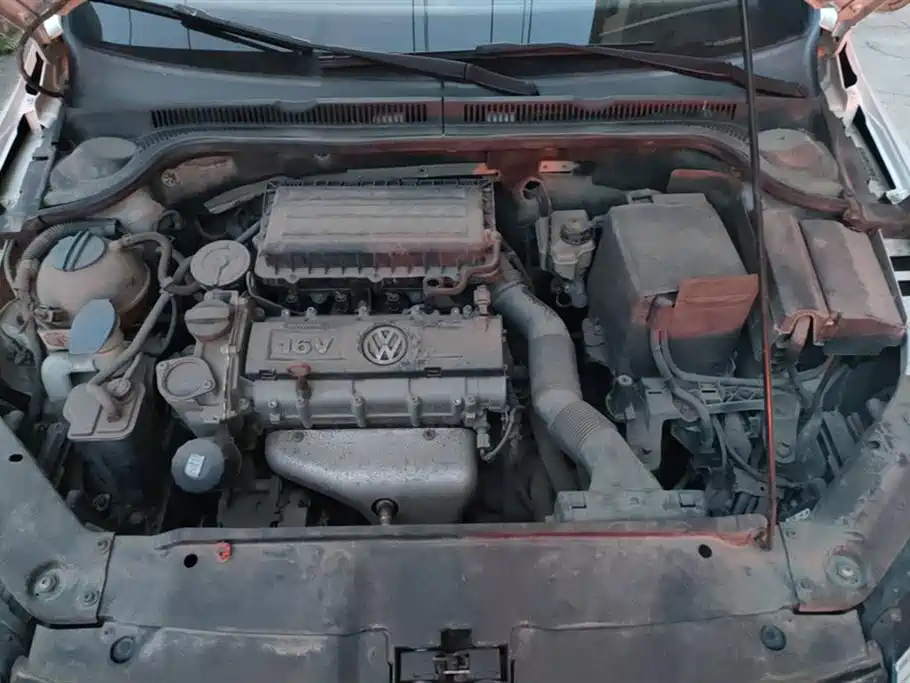 Volkswagen Sagitar 2014 1.6L Manual Comfort фото 10
