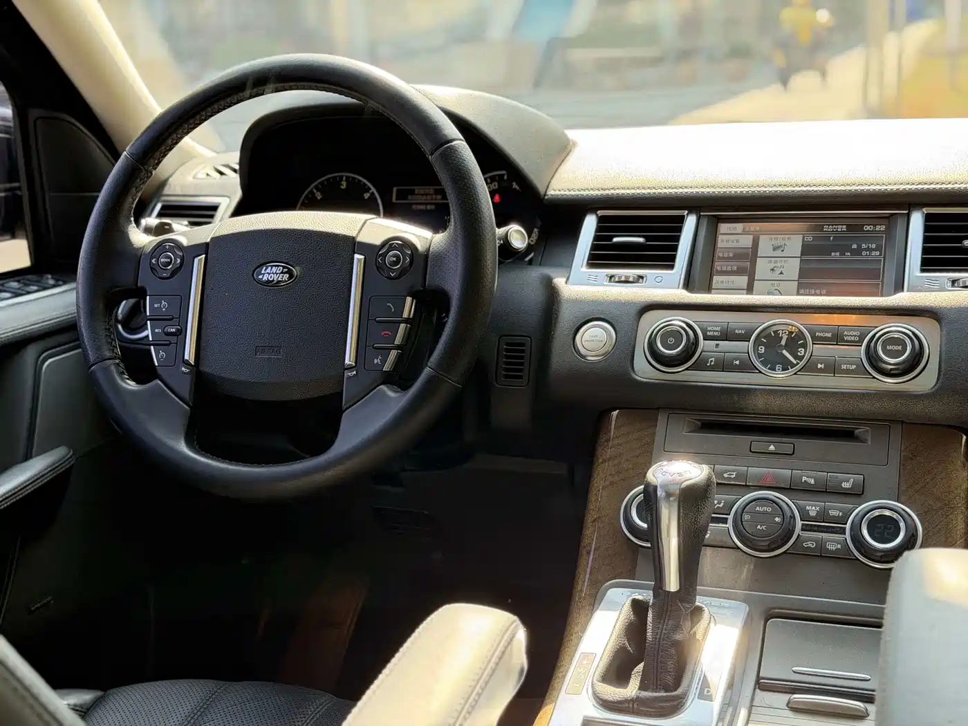 Land Rover Range Rover Sport 2011 3.0 TDV6 Diesel фото 7