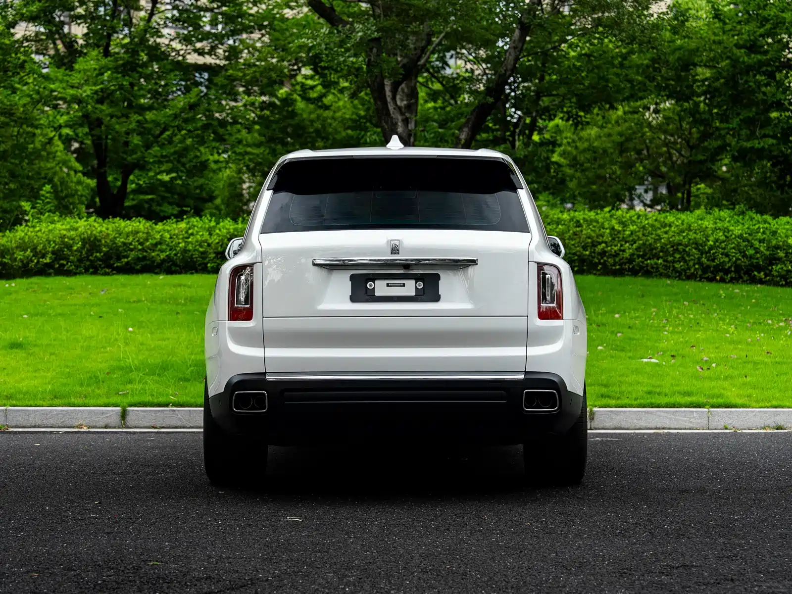 Фото 20 - Rolls-Royce Cullinan