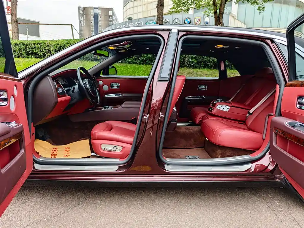 Фото 11 - Rolls-Royce Ghost