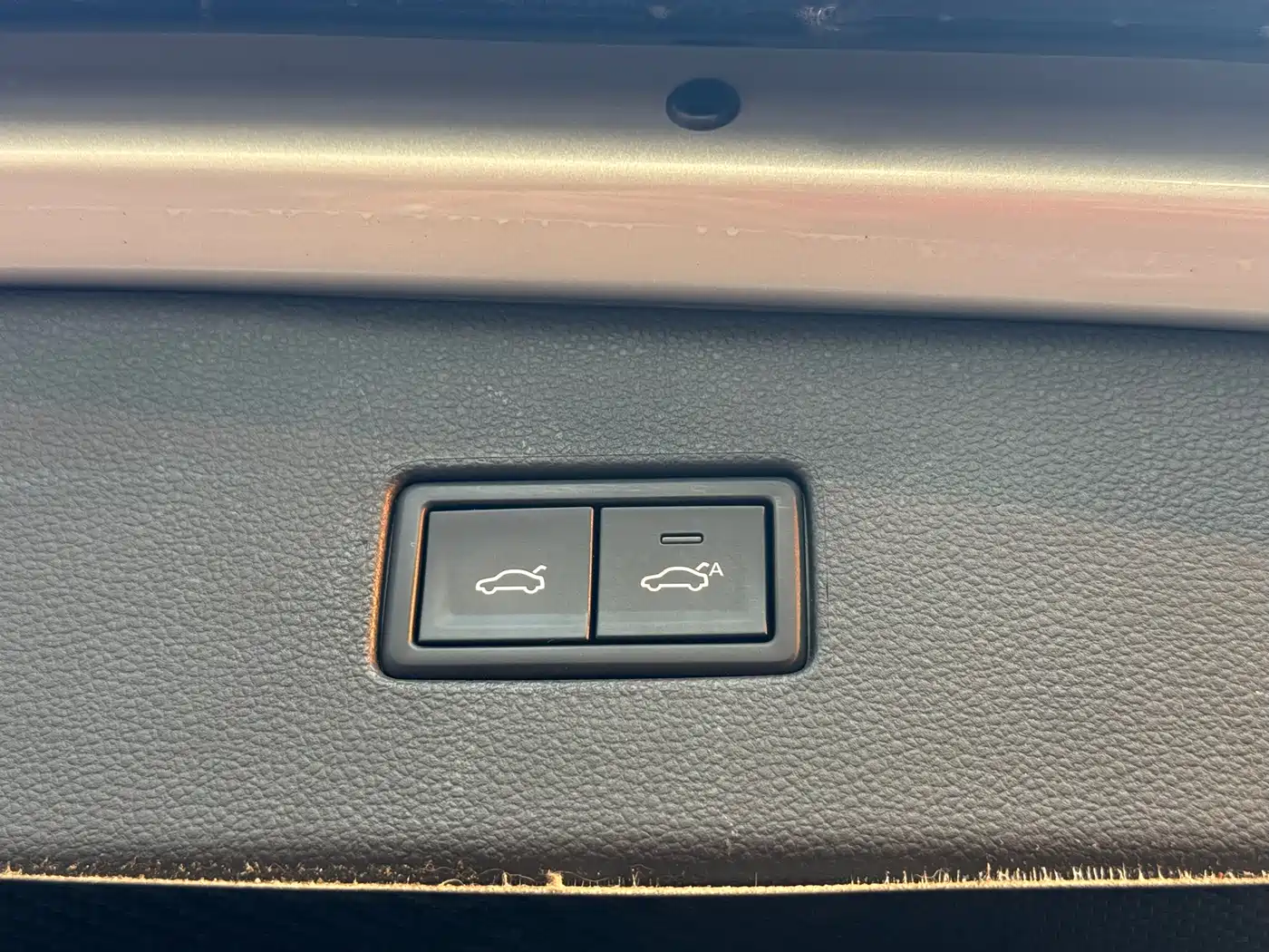 Volkswagen Tiguan L 2021 380TSI Automatic 4WD R-Line Premium 7-seater фото 8