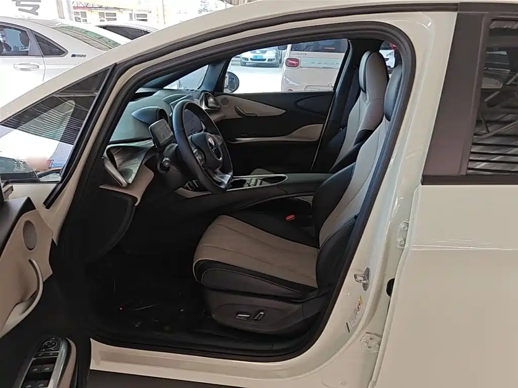 BYD Dolphin 2023 420km Fashion Edition фото 15