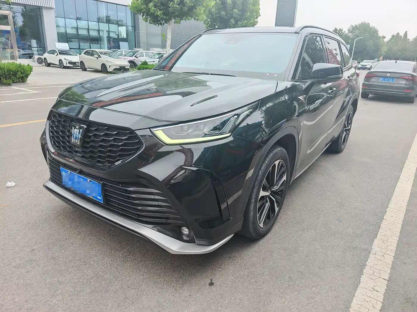 Toyota Crown Kluger 2023 2022 2.5L HEV 4WD Luxury Edition