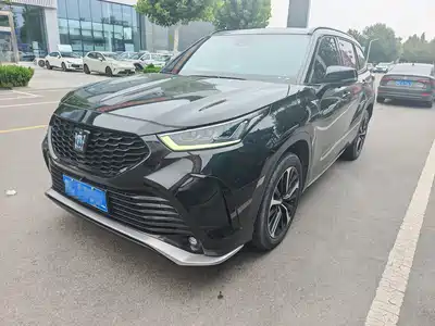 Toyota Crown Kluger