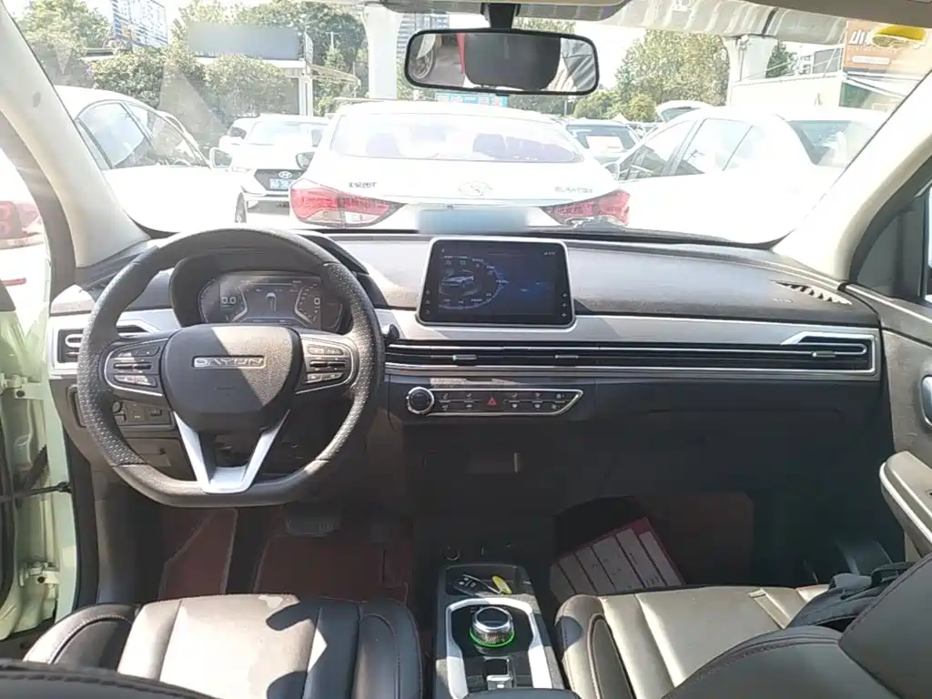 Dayun Yuehu 2022 2022 30.66kWh 2WD VIP Edition