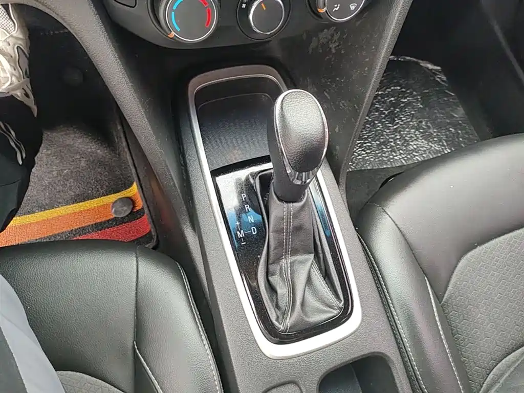 Chevrolet Cavalier 2016 1.5L Automatic Delight Edition фото 14