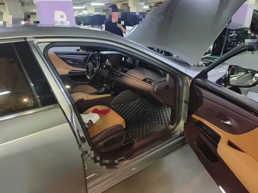 Lexus ES 2020 200 Excellence фото 20