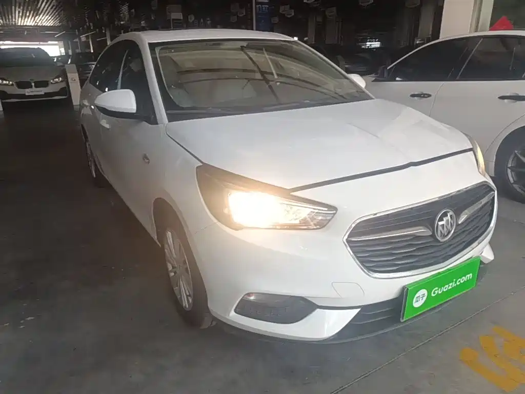 Buick Excelle 2018 15N CVT Elite фото 4