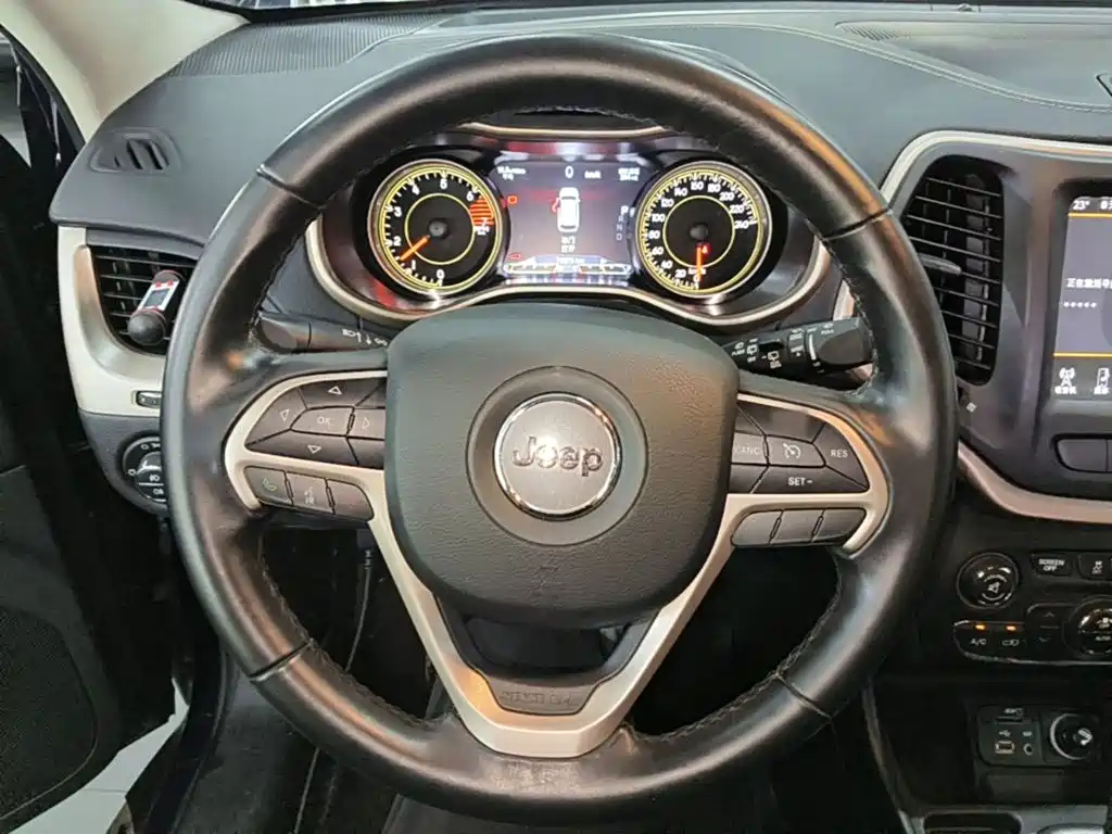 Jeep Cherokee 2018 2017 2.0L Superior Edition