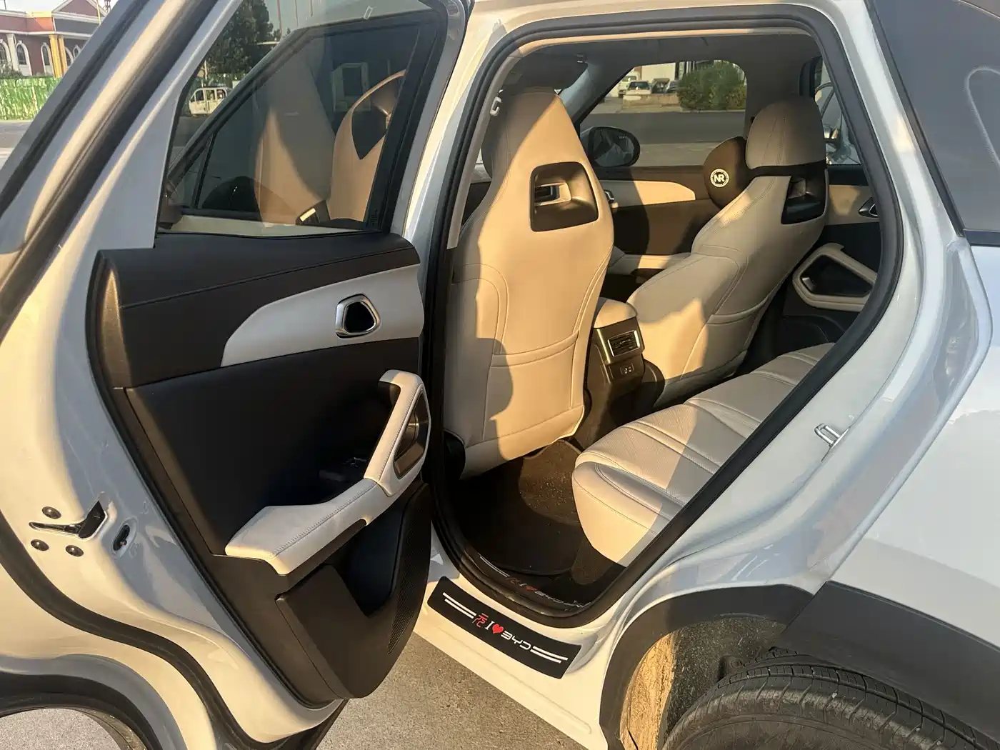 BYD Yuan UP 2026 2025 Model 301KM Navigator